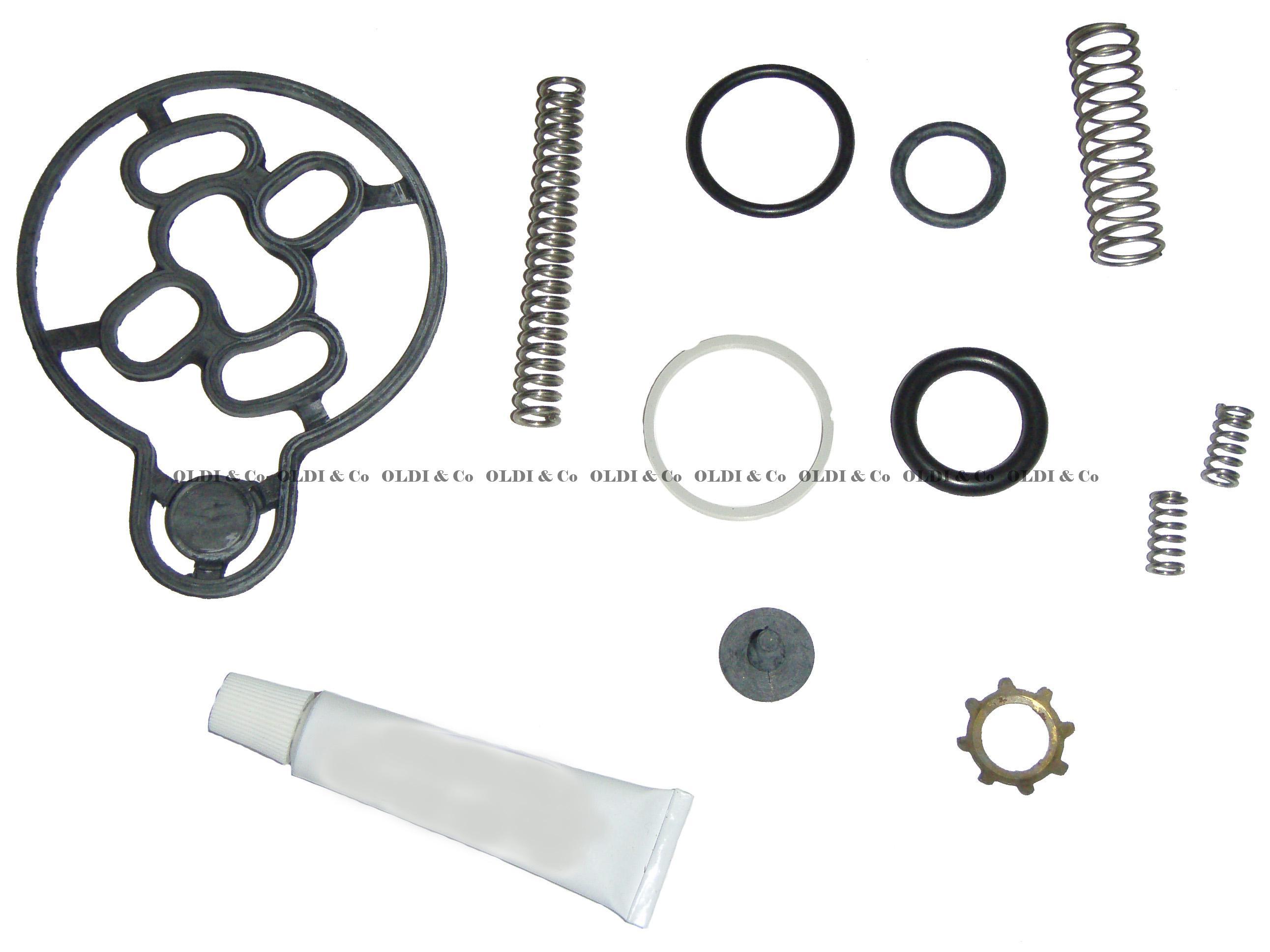 23.031.03065 Pneumatic system / valves → Airspring control valve repair kit