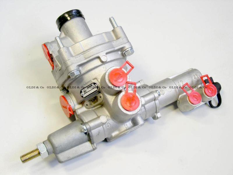 23.039.06792 Pneumatic system / valves → Load sensing valve