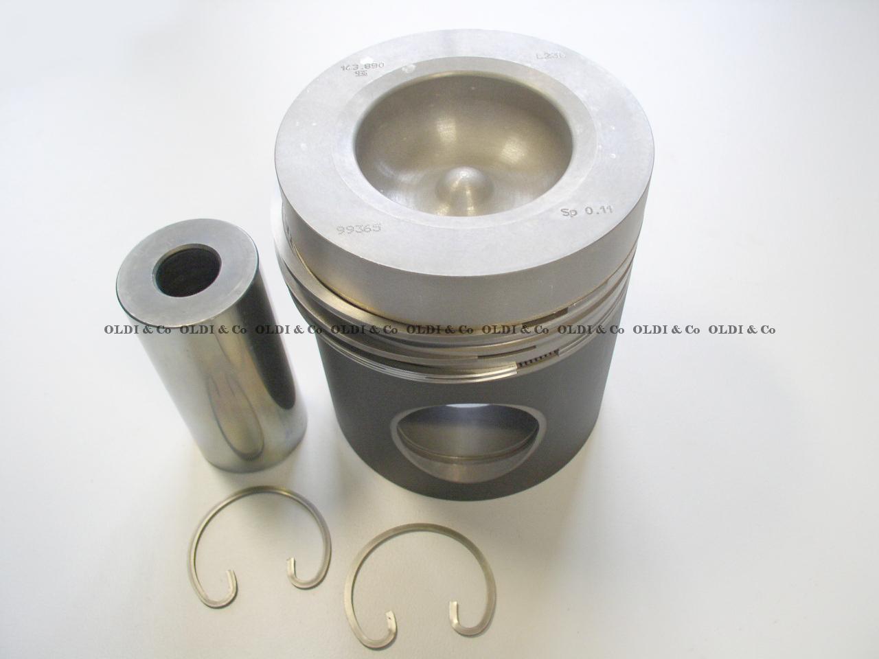 33.051.07910 Engine parts → Piston with rings